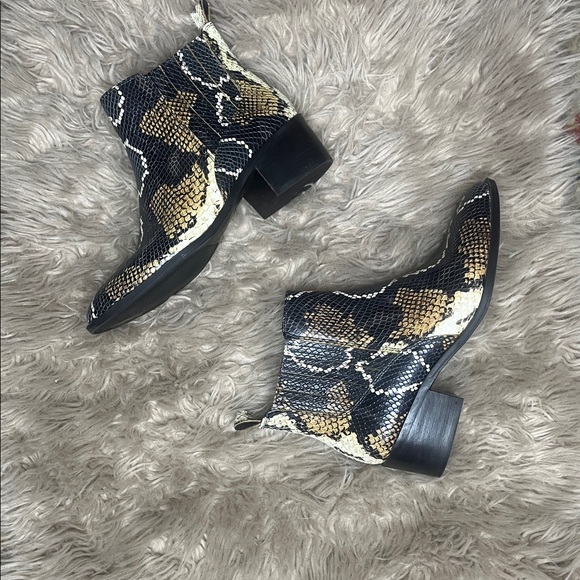 Crown Vintage Shoes - Crown Vintage Snake-Print Ankle Boots in Black, Tan & Cream